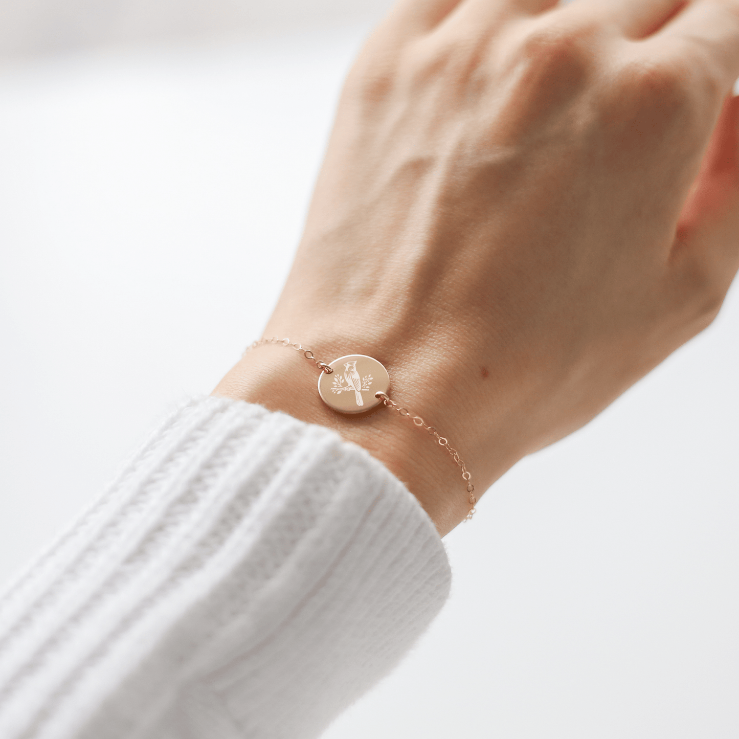 Cardinal Bracelet – Memorial Gift for Loss and Remembrance - Vinci Woman