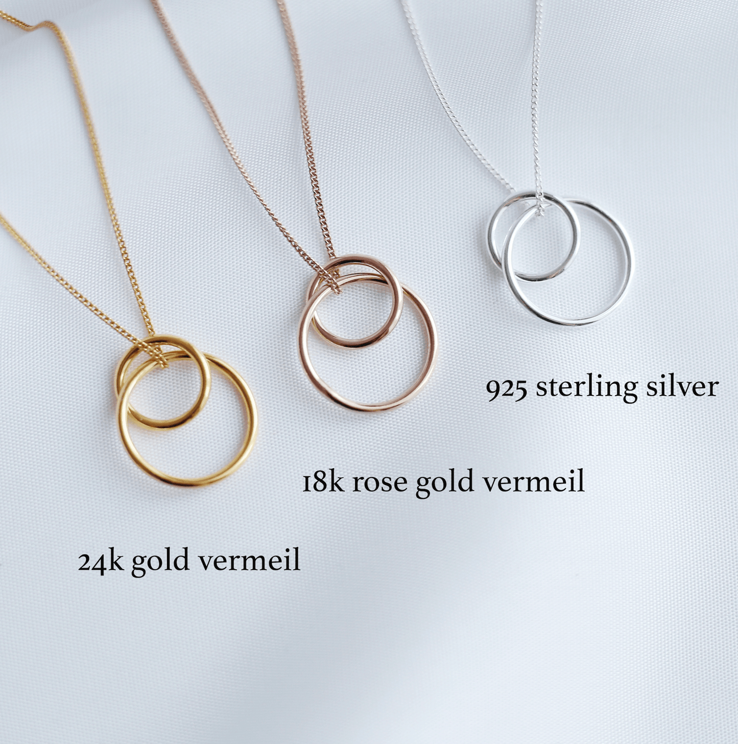 Resilience - Interlocking Circle Necklace - Vinci Woman