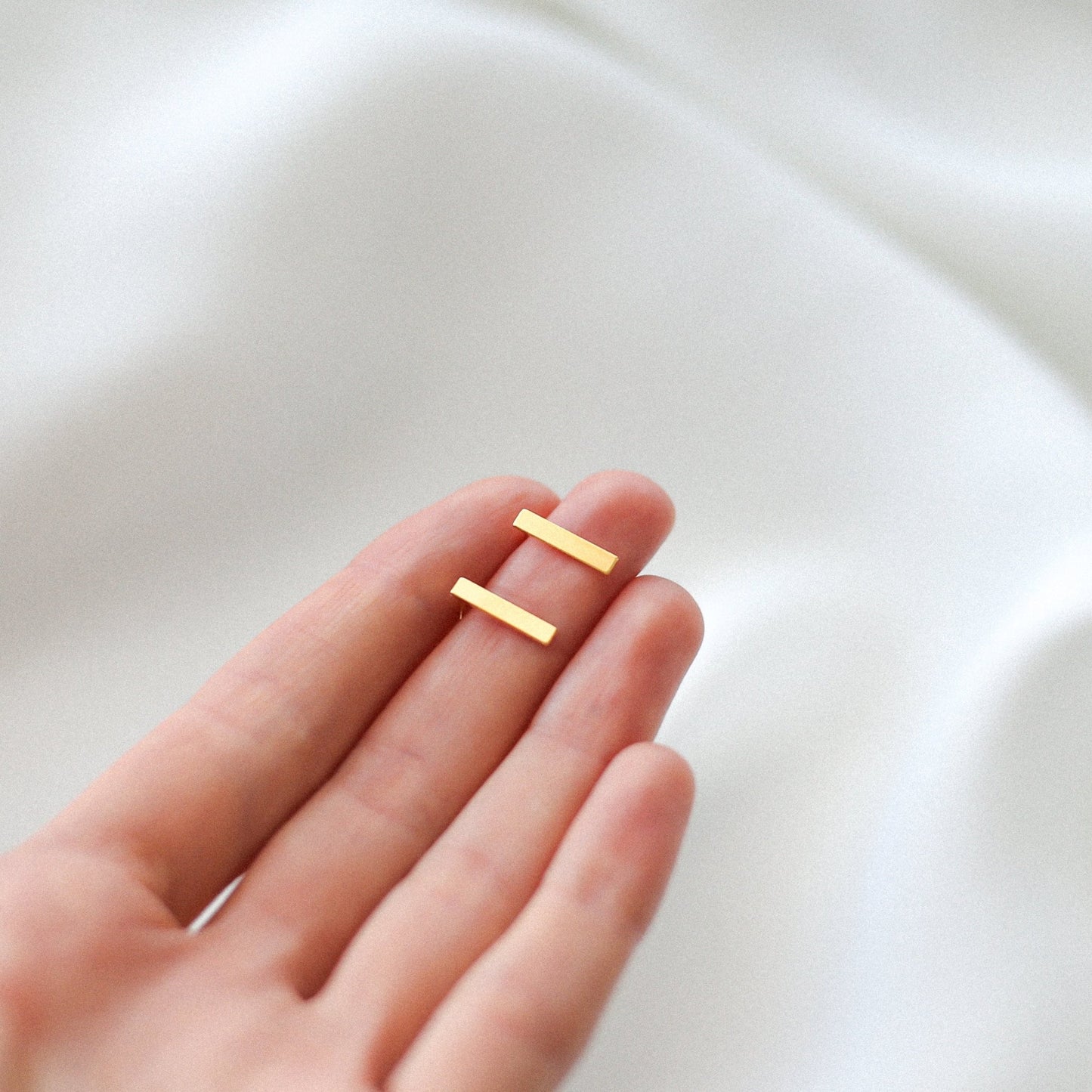 Simple Bar Earrings - 24k Gold Vermeil - Vinci Woman