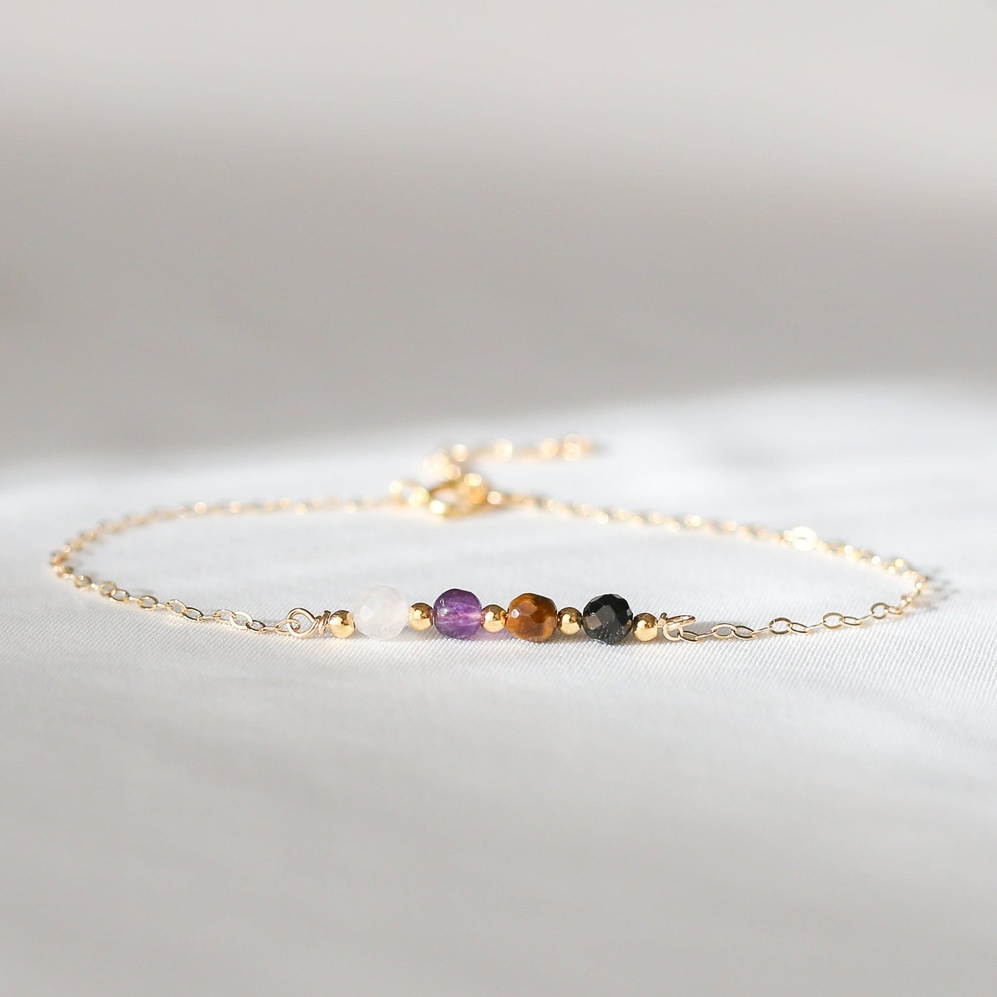 Empath Protection Chain Bracelet - Support for Sensitive Souls - Vinci Woman