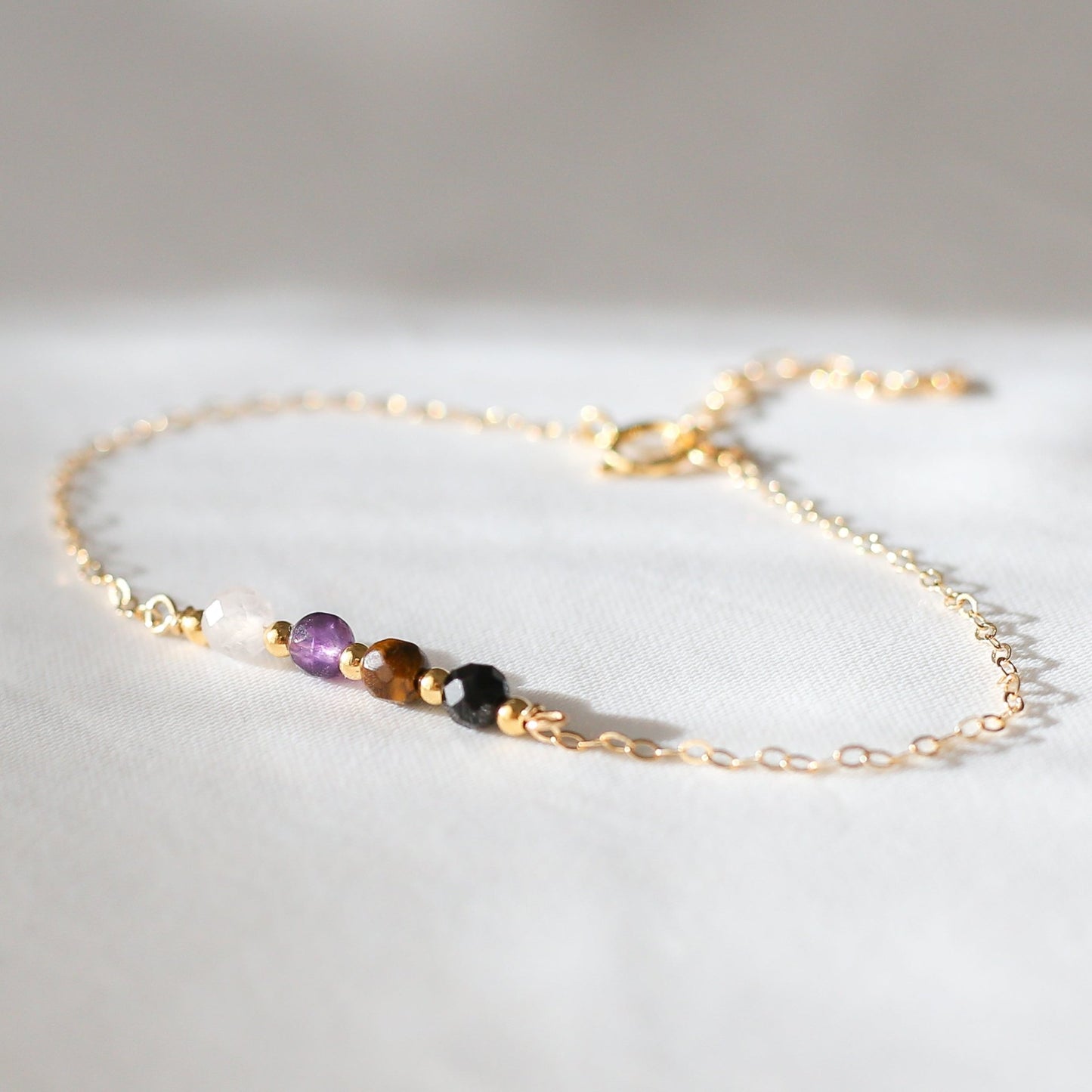 Empath Protection Chain Bracelet - Support for Sensitive Souls - Vinci Woman