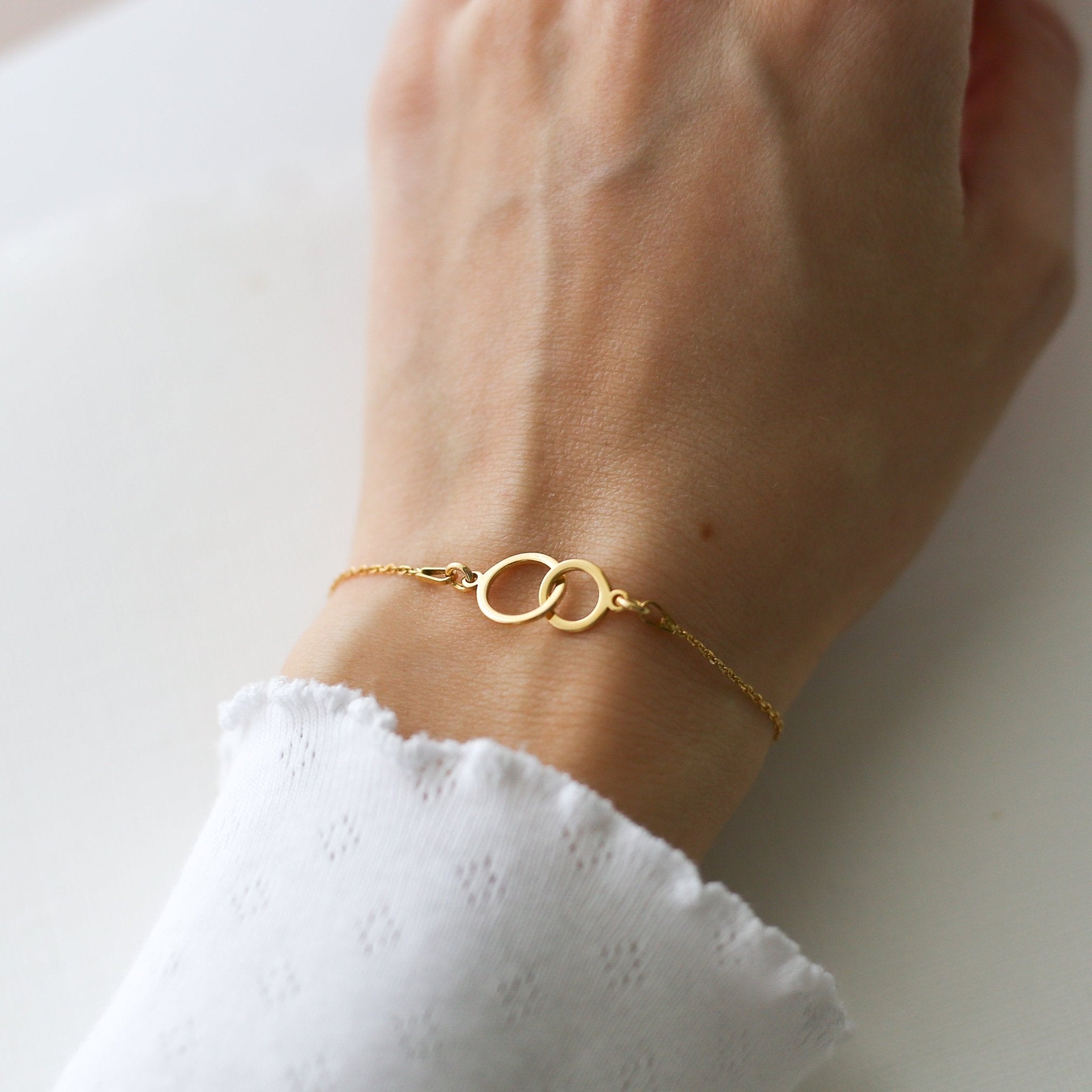 Grandmother & Granddaughter Bracelet – Interlocking Circles - Vinci Woman