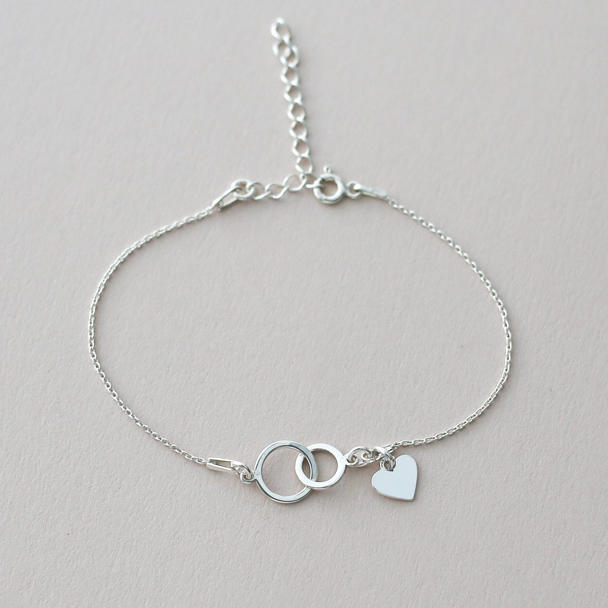 Mother and Daughter Gift - Interlocking Circle Bracelet - Vinci Woman