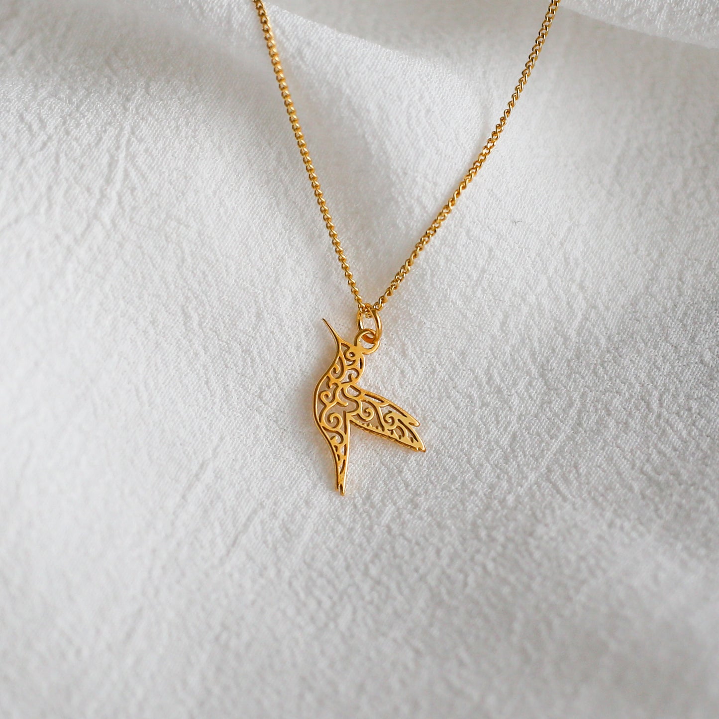 Resilience - Hummingbird Necklace - Vinci Woman