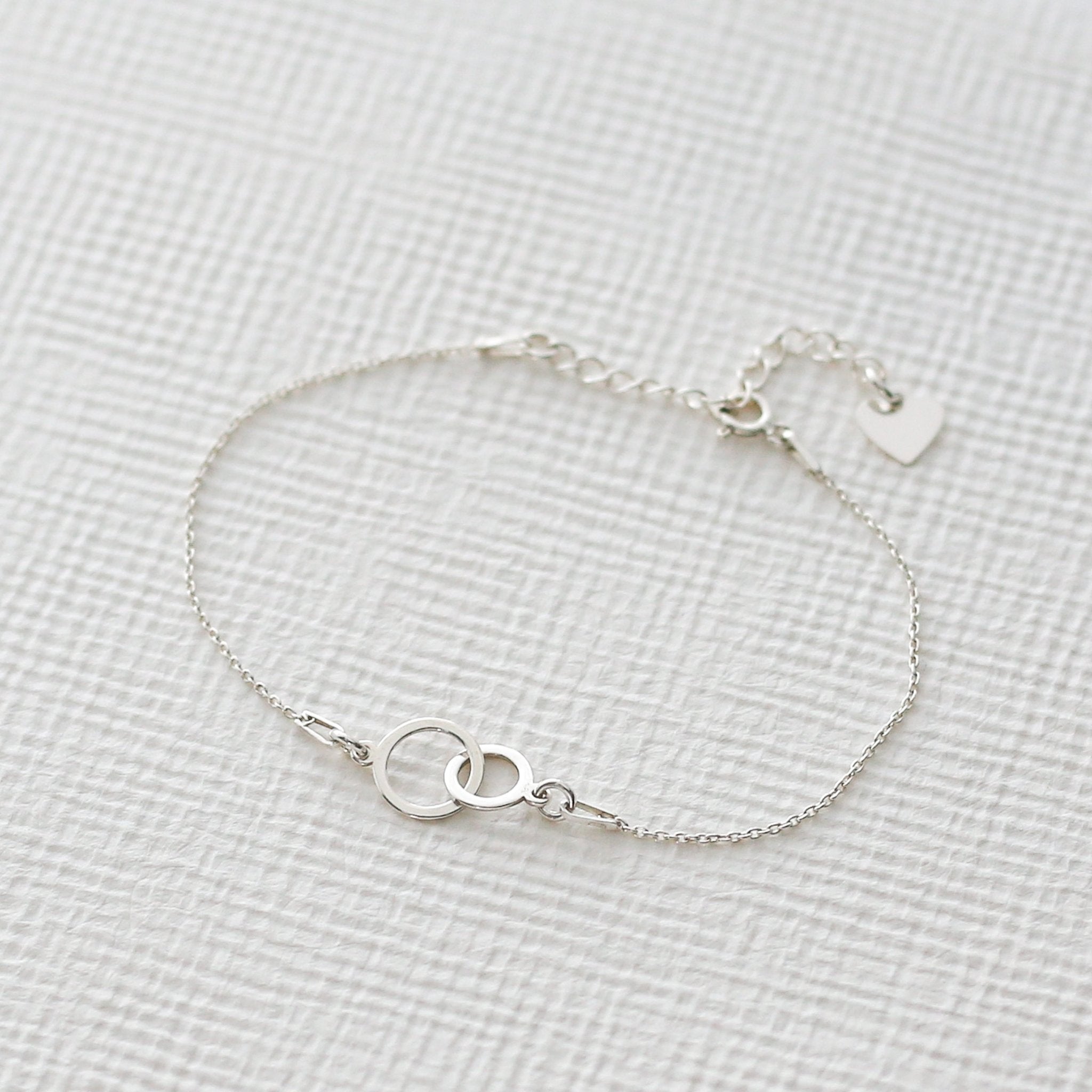 Mom Bracelet – Interlocking Circles - Vinci Woman