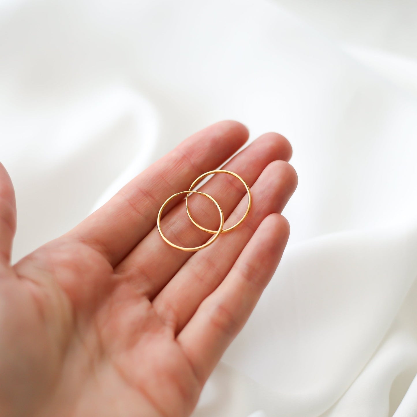 Hoop Earrings - 24k Gold Vermeil - Vinci Woman