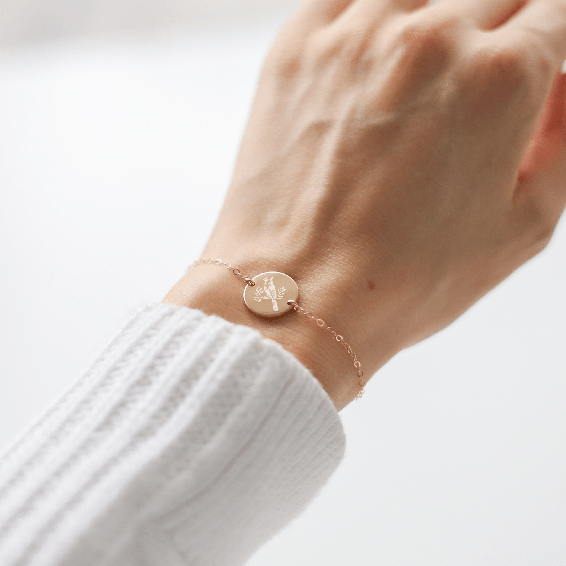 Cardinal Bracelet – Memorial Gift for Loss and Remembrance - Vinci Woman