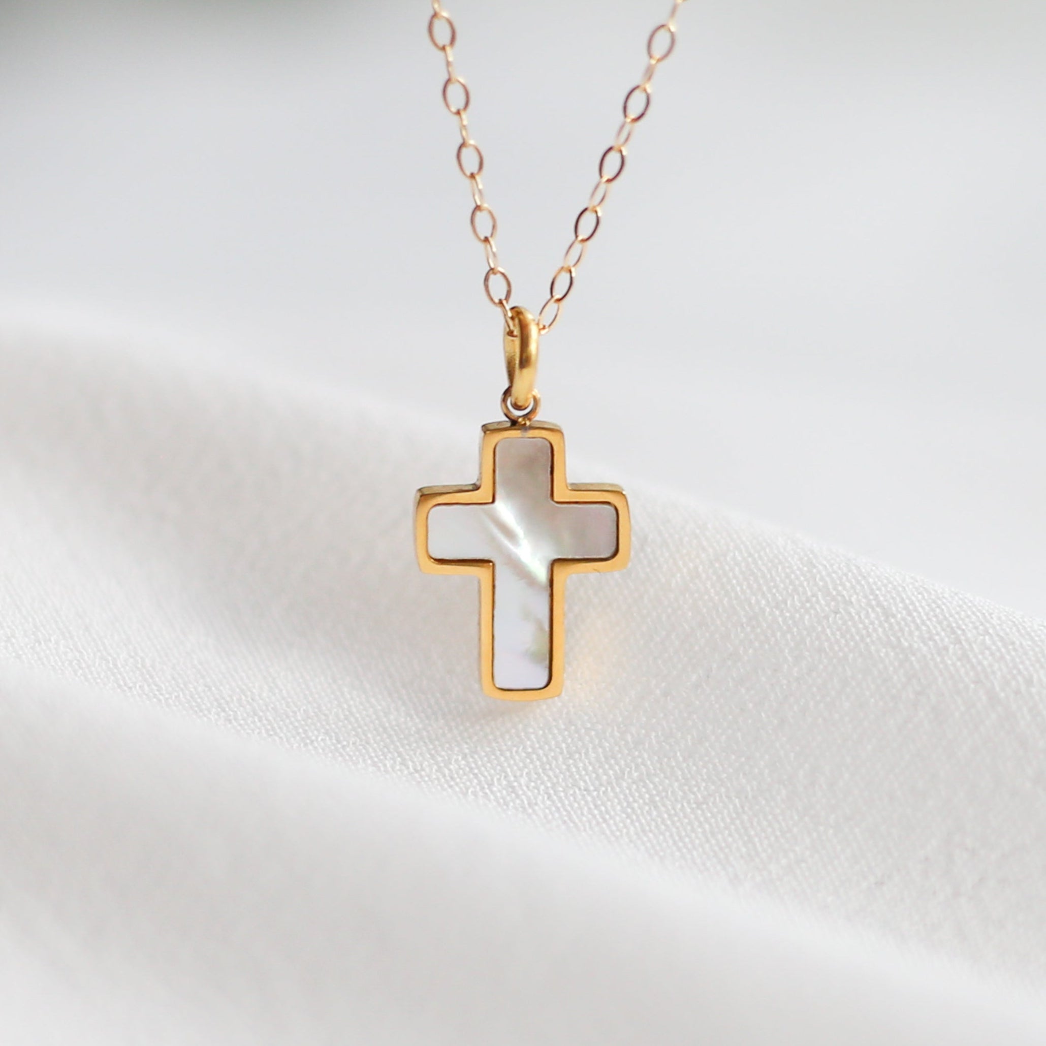 Mother of Pearl Cross Necklace - Faith Jewelry - Vinci Woman