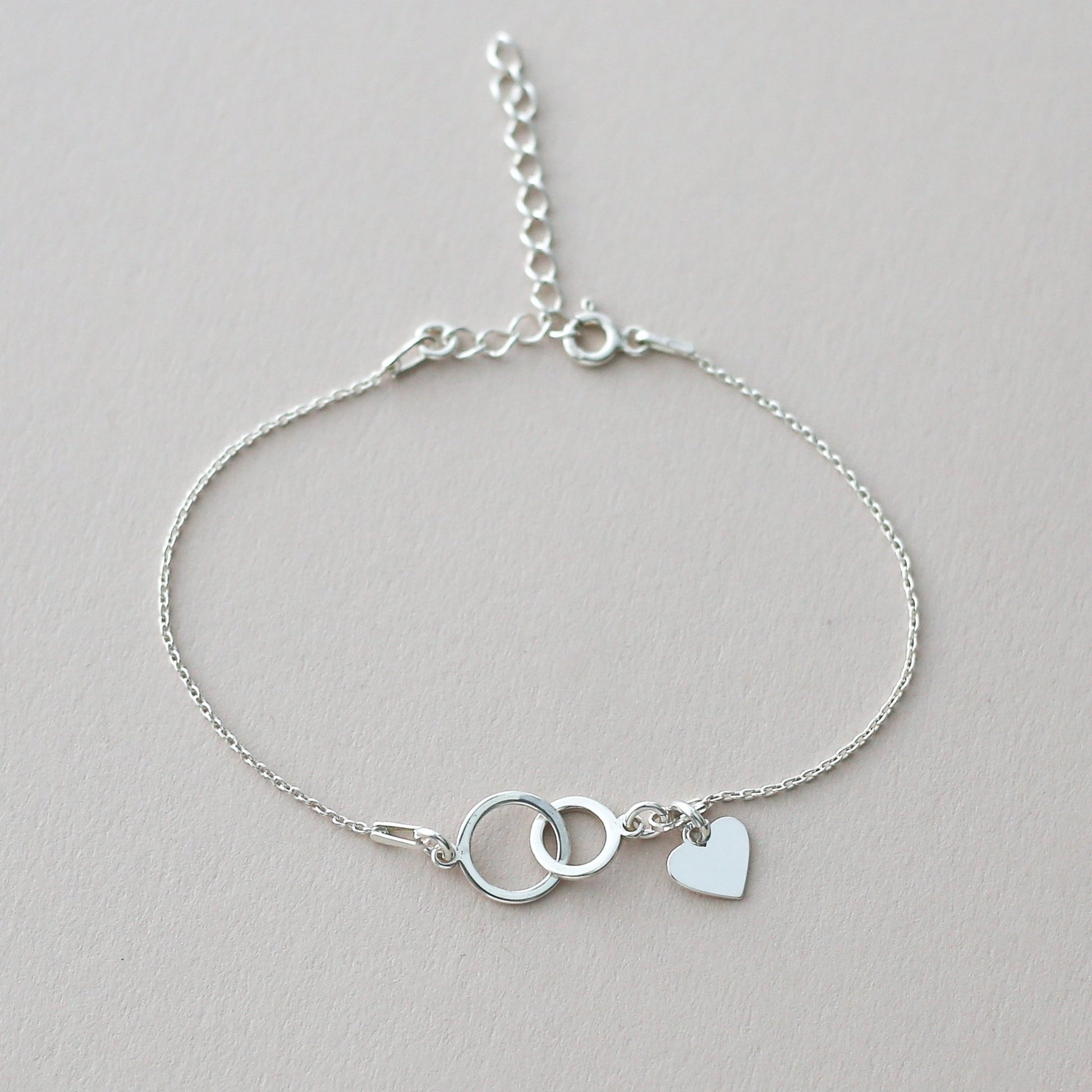 Mother and Daughter Gift - Interlocking Circle Bracelet - Vinci Woman
