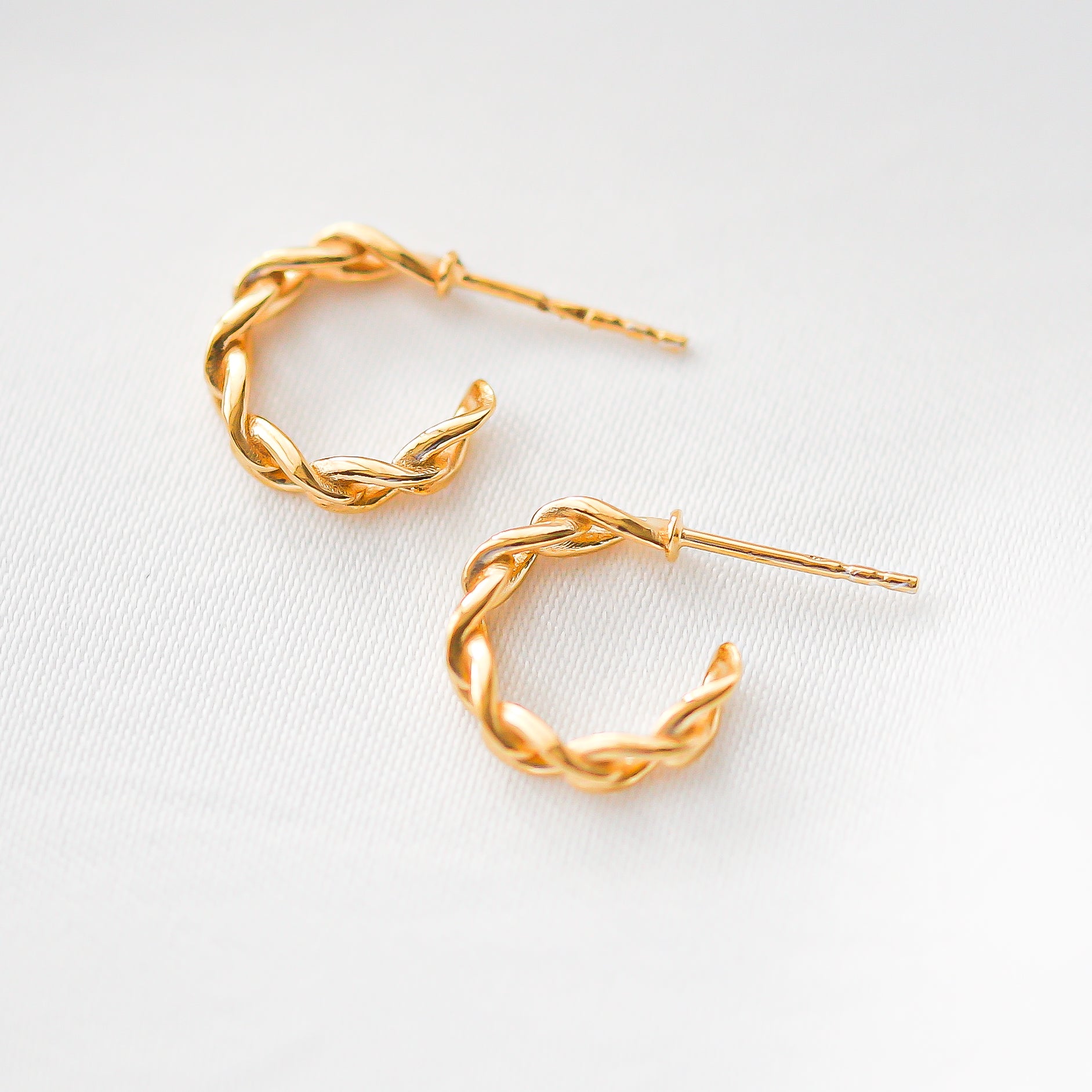 Chain Huggies Earrings - 24k Gold Vermeil - Vinci Woman